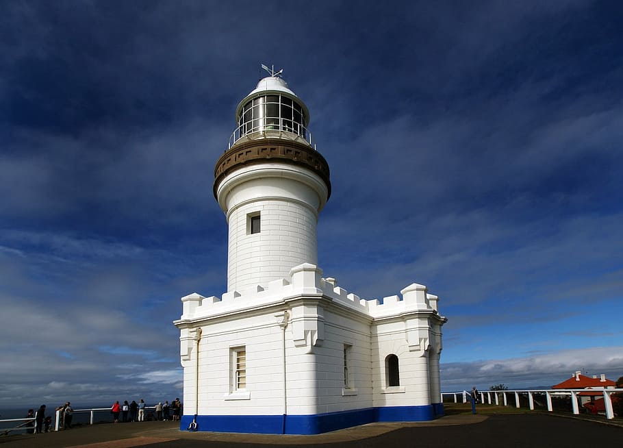 blanc, blau, pintat, far, Far de caprí, oceà, llum, Costa, advertiment, navegació, Austràlia, paisatge, paisatge marí, línia de costa, torre, edifici, arquitectura, escènic, casa, símbol, Riba, vora del mar, seguretat, exterior de l'edifici, cel, estructura construïda, núvol - cel, a l'aire lliure, cap gent, dia, ciutat, naturalesa, persones incidentals, vista d’angle baix, destinacions de viatge, viatjar, història, el passat, turisme, cúpula, columna arquitectònica, columnata, 1080P