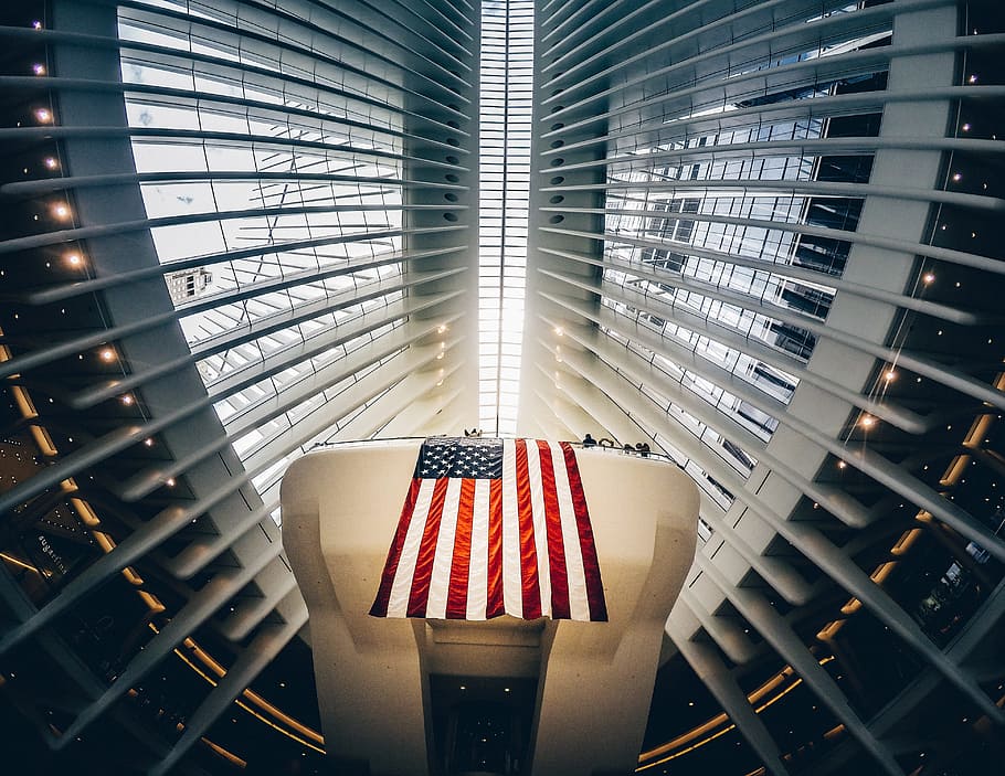 usa pavilion, steagul american, arhitectură, clădire, tavan, perspectivă, steag, in dungi, patriotism, construită, în interior, nici o persoana, vedere unghiulară joasă, model, modern, mândrie, libertate, zi, politică, fereastră, democraţie, guvern, independenţă, 4K