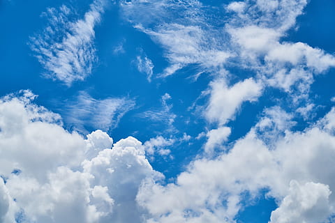 soleado, nublado, cielo, tiempo de día, nube, paisaje, nubes, blanco, azul, nubes blancas, verano, solar, naturaleza, composición, hermoso, fondo, paz, Mañana, ambiental, textura, día, increíble, nube - cielo, antecedentes, clima, paisaje de nubes, belleza en la naturaleza, vista de ángulo bajo, tranquilidad, paisajes - naturaleza, el color blanco, nadie, escena tranquila, idílico, al aire libre, luz del sol, fotograma completo, ambiente, meteorología, blandura, limpiar, 5K, CC0, dominio público, libre de derechos