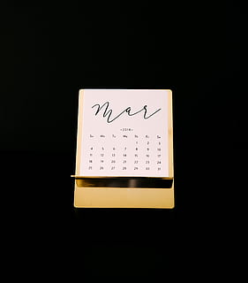 3 월 달력, 2018 년 3 월 달력, 검은 배경, 스튜디오 촬영, 사본 공간, 본문, 아무도, 통신, 실내, 서부 대본, 닫다, 번호, 정물, 잘라 버리다, 종이, 어두운, 과학 기술, 노랑, 흰 색, 국내 방, 단일 개체, 높은 각도보기, 4K, CC0, 공개 도메인, 로열티 무료