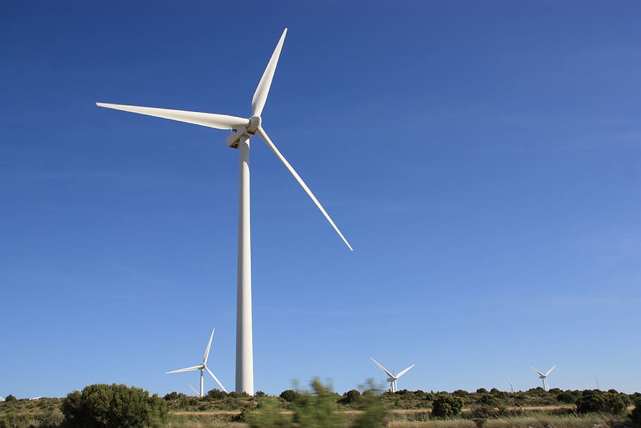 energia, vento, mol, mulino, energia rinnovabile, turbina, ambiente, turbina eolica, combustibile e produzione di energia, Generatore, elettricità, tecnologia, conservazione dell'ambiente, raccolta differenziata, natura, svolta, industria, energia alternativa, energia eolica, sviluppo, cielo, elica, risorse sostenibili, blu, problemi ambientali, paesaggio, scena rurale, potere in natura, scelta, bellezza nella natura, nessuno, all'aperto, Alimentazione elettrica, 4K
