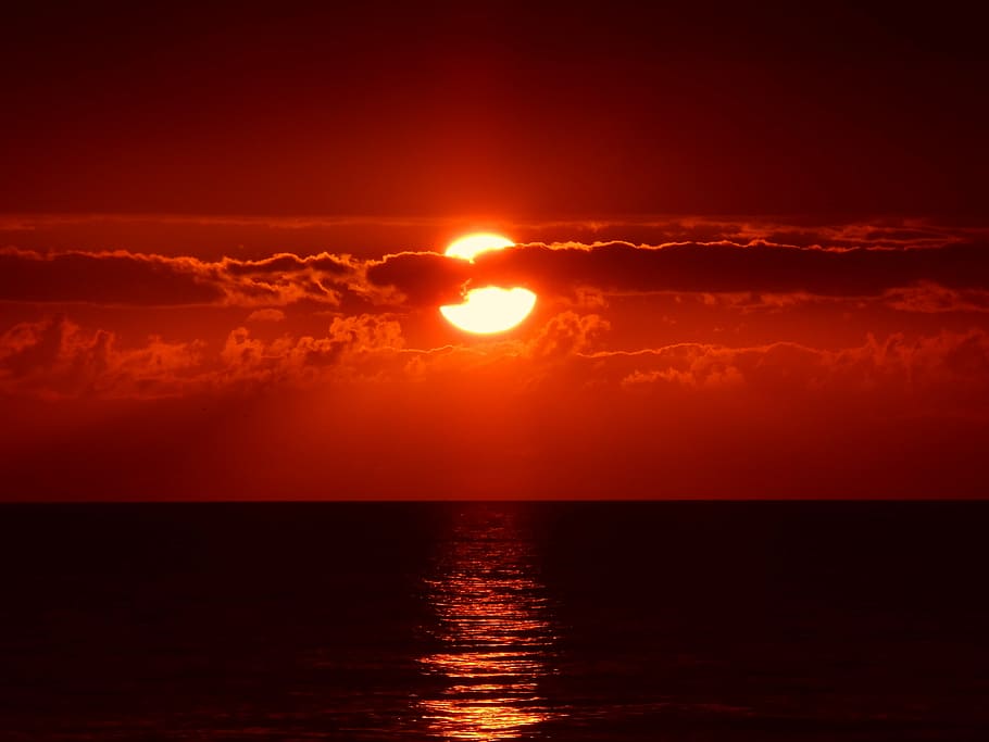 foto, oceà, daurat, hores, posta de sol, núvol, núvols, cel, vermell, cloudscape, dramàtica, taronja, platja, sol, mar, florida, aigua, fora, sortida del sol, llum solar, al matí, fort myers beach, naturalesa, vespre, color taronja, estiu, horitzó, horitzó sobre l’aigua, bellesa a la natura, escenics - natura, núvol - cel, reflexió, tranquil·litat, escena tranquil·la, cap gent, idíl·lic, paisatge marí, a l'aire lliure, 4K