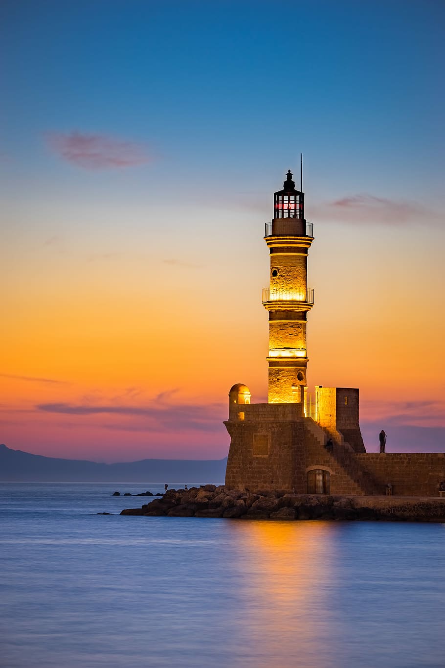 Marrone, faro, d'oro, ora, nubile, Torre, Istambul, Turchia, oceano, mare, cielo, costa, sicurezza, costruzione, luce, rosa, giallo, blu, tramonto, acqua, struttura costruita, architettura, esterno dell'edificio, natura, guida, destinazioni di viaggio, lungomare, bellezza nella natura, scenics - natura, nuvola - cielo, nessuno, terra, orizzonte sull'acqua, all'aperto, 5K