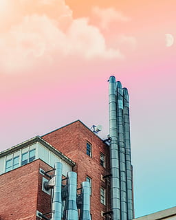 verme, eye-view, Marrone, costruzione, vista dell'occhio, scarico, rosa, cielo, vapore, pendenza, esterno dell'edificio, architettura, struttura costruita, fabbrica, Inquadratura dal basso, fumaiolo, nessuno, natura, industria, tramonto, nuvola - cielo, colore rosa, giorno, all'aperto, città, camino, quartiere residenziale, finestra, inquinamento, 8K, CC0, dominio pubblico, privo di copyright