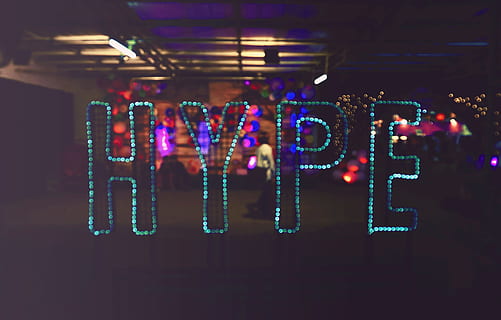 青, LED, 誇大広告, 緑, 誇大宣伝, 看板, 夜間, h.y.p.e, 光, ボケ, 照らされた, きらきら, 輝く, 明るい, 設計, 夜, 抽象, 図, テキスト, コミュニケーション, ネオン, マルチカラー, 閉じる, 照明器具, 西洋文字, 屋内で, 無人, 光 - 自然現象, 電灯, 技術, 符号, 電気, 前景に焦点を当てる, デコレーション, 天井, 4K, CC0, パブリックドメイン, ロイヤリティフリー