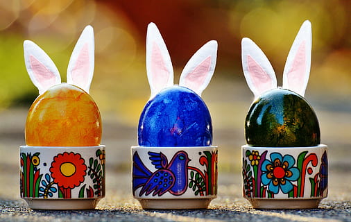 Pasqua, uova di Pasqua, divertente, lepre, orecchie di coniglio, orecchie, divertimento, colorato, buona Pasqua, uovo, colore, culture, decorazione, multicolore, arte e artigianato, nessuno, celebrazione, vacanza, mestiere, cibo, avvicinamento, cibo e bevande, gruppo di oggetti, uovo di Pasqua, coniglio - animale, coniglietto di Pasqua, creatività, rappresentazione animale, motivo floreale, ornato, 2K, CC0, dominio pubblico, privo di copyright