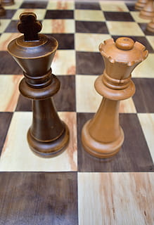 spel, schack, kung, strategi, trämaterial, schackbräda, fritidsspel, sport, konkurrens, Framgång, bonde - schackbitar, inget folk, beslut, schackpjäs, king-schack bit, Brädspel, avslappning, närbild, drottning - schackbitar, inomhus, fritidsaktivitet, fokusera på förgrunden, fortfarande liv, kontrollerat mönster, konstkultur och underhållning, riddare - schackbitar, 5K, CC0, offentligt domän, royaltyfria