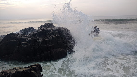 platja, aigua, cel, mar, rock, moviment, rock - object, bellesa a la natura, sòlid, onada, poder, poder a la natura, trencament, naturalesa, esport, xoc, surf, esport aquàtic, aspre, colpejar, horitzó sobre l’aigua, a l'aire lliure, 5K, CC0, domini públic, lliure de regalies