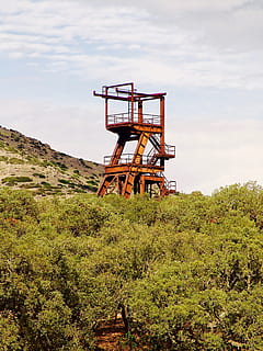 gammel, rustfri, regning, rulle, metal, industriel, industri, mine, kulmine, henfald, industrielle anlæg, himmel, plante, natur, sky - himmel, jord, dag, grøn farve, vækst, miljø, maskineri, landskab, Mark, skønhed i naturen, udendørs, træ, bygget struktur, arkitektur, ingen mennesker, græs, ikke-urbane scene, 2K, CC0, offentligt domæne, royaltyfrie