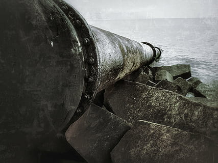 costa, ferrugem, cano de aço, metal, dentro de casa, velho, ninguém, oxidado, canhão, cilindro, intemperizado, arquitetura, fechar-se, obsoleto, barril, o passado, madeira - material, história, militares, arma, estragado, recipiente, 2K, CC0, domínio público, royalty free