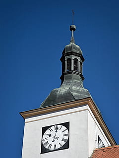 chiesa, torre, campanile, orologio, Dio, tempo, Chiesa, Torre, architettura, vecchio edificio, esterno dell'edificio, nessuno, Inquadratura dal basso, struttura costruita, cielo, costruzione, cielo sereno, blu, credenza, spiritualità, religione, luogo di culto, natura, Torre dell'orologio, quadrante, mano minuta, guglia, 4K, CC0, dominio pubblico, privo di copyright
