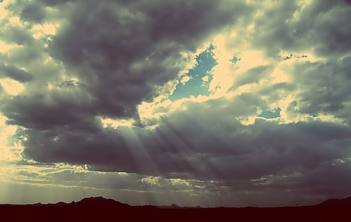 sinar matahari, langit, awan, berawan, pemandangan, alam, awan - langit, keindahan di alam, badai, scenics - alam, cloudscape, langit yang dramatis, awan badai, matahari terbenam, lingkungan Hidup, hujan badai, mendung, tidak ada orang, tampilan sudut rendah, ketenangan, di luar rumah, adegan yang tenang, kekuatan di alam, yg beralamat buruk, meteorologi, 4K, CC0, domain publik, bebas royalti