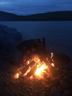 bonfire, fire, flame, campfire, nature, fire - Natural Phenomenon, heat - Temperature, outdoors, camping, burning, water, sky, land, night, beauty in nature, beach, glowing, high angle view, sea, no people, wood, 2K, CC0, public domain, royalty free