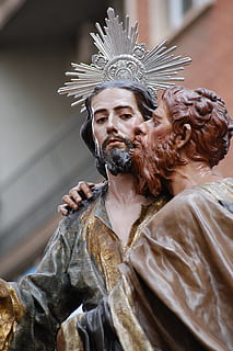 Iisus, procesiuni, Paști, procesiuni murcia, Salzillo, procesiune, arestare, penitenţă, calvar, sculptură, san pedro, judas, Iscarioteanul, sărut, drepturi de autor, coroană, religie, o persoana, arhitectură, barbă, spiritualitate, costum, bărbați, credință, adult, Păr facial, la mijlocul adulților, masculi, îmbrăcăminte, in cautarea, persoană regală, în interior, rege - persoană regală, înger, 2K, CC0, domeniu public, fără drepturi de autor