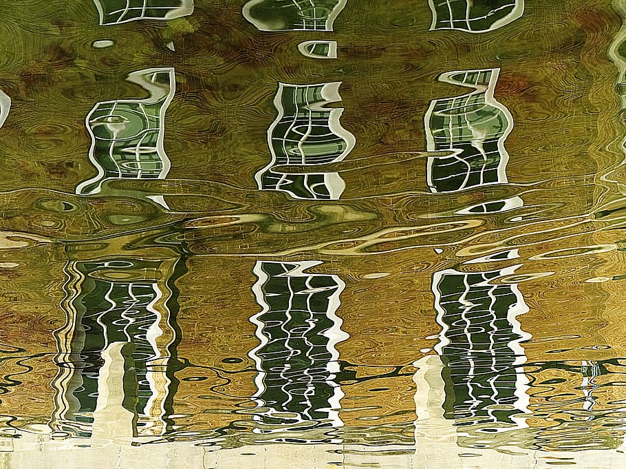 marró, verd, beix, resum, pintura, reflexió, edifici, distorsió, arquitectura, urbà, ciutat, distorsionar, finestra, Ajuntament, bristol, verd de la universitat, ondulació, patró, paisatge urbà, aigua, superfície, llac, piscina, líquid, façana, marc complet, cap gent, primer pla, dia, a l'interior, fons, art i artesania, vista d’angle alt, sòls, elecció, variació, creativitat, arbre, fusta, repetició, arranjament, estructura construïda, 4K