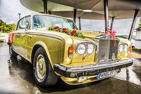 Old Timer, huwelijk, trouwen, romantisch, trouwauto, bruids auto's, voertuig, auto, bruids auto, decoratie, vervoer, oubollig, retro gestileerd, wijze van transport, verzamelaarswagen, landvoertuig, motorvoertuig, vintage auto, dag, reizen, stationair, koplamp, water, nostalgie, natuur, architectuur, reflectie, stad, vooraanzicht, luxe, 1080P, CC0, publiek domein, royaltyvrij