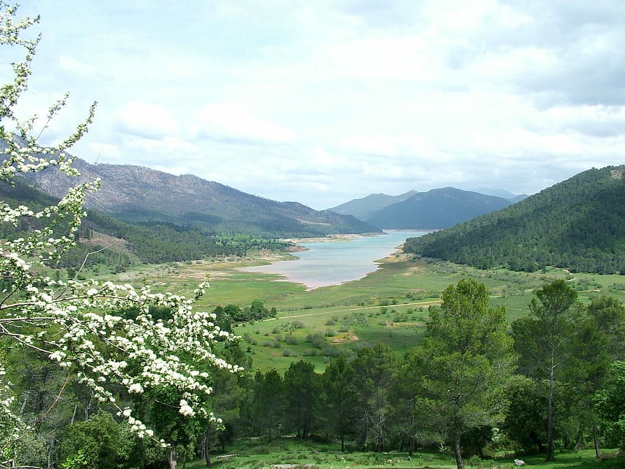 cazorla, calmar, pantà, naturalesa, muntanya, escenics, paisatge, Serra, dia, bellesa a la natura, escenics - natura, planta, cel, tranquil·litat, núvol - cel, arbre, escena tranquil·la, medi ambient, creixement, color verd, escena no urbana, cap gent, terra, aigua, a l'aire lliure, 2K
