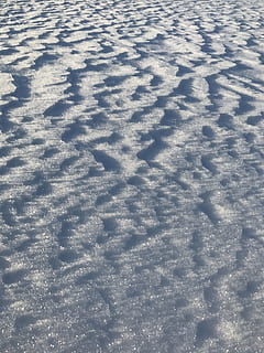 sne, is, mønster, vind, frost, vinter, natur, koldtemperatur, hvid, baggrunde, udendørs, Frosset, høj vinkel visning, skygge, sollys, ingen mennesker, dag, kold temperatur, jord, fuld ramme, hvid farve, Mark, ro, skønhed i naturen, dækker, fokusere på skygge, 4K, CC0, offentligt domæne, royaltyfrie