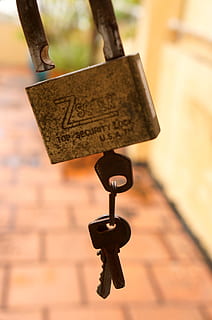 locks, key, rust, time, hanging, focus on foreground, communication, no people, text, close-up, metal, day, padlock, western script, rusty, lock, protection, safety, script, security, love, non-western script, outdoors, hope, message, 4K, CC0, public domain, royalty free