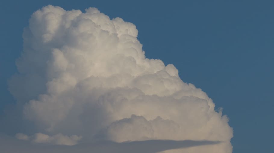 Sky, cumulus skyer, cumulus, tordenvejr, himmel, blå, regn, vejr, skyer form, stålblå, sky af flok af, sky - himmel, skønhed i naturen, cloudscape, idyllisk, natur, ingen mennesker, scenics - natur, ro, rolig scene, fluffy, udendørs, baggrunde, atmosfære, blødhed, abstrakt, vind, meteorologi, 4K