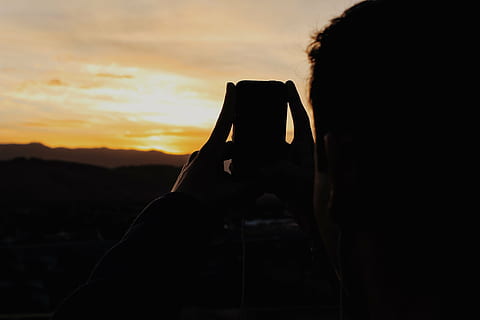 silhouette, person, holding, phone, taking, picture, mountain, photo, sunset, sky, cloud, dark, mobile, selfie, people, man, photographing, wireless technology, photography themes, technology, one man only, one person, headshot, adult, smart phone, communication, mobile phone, portable information device, activity, cloud - sky, using phone, portrait, nature, leisure activity, telephone, outdoors, 5K, CC0, public domain, royalty free