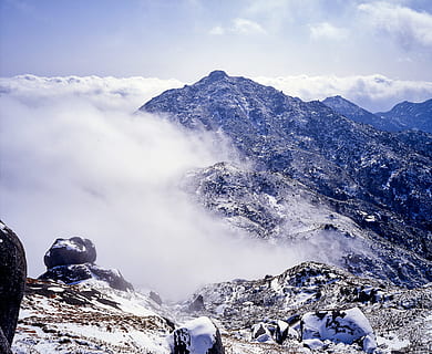 Berg, Schnee, Wolke, Vergleich, Yakushima-Insel, Weltnaturerbe, Japan, kalte Temperatur, Winter, Natur, Gebirge, Schönheit in der Natur, Szenen - Natur, Himmel, wolke - himmel, schneebedeckter Berg, Umgebung, ruhige Szene, Ruhe, Nicht-städtische Szene, Rock, Landschaft, Tag, weiße Farbe, keine Leute, Gipfel, draußen, extremes Wetter, 1080P, CC0, gemeinfrei, lizenzfrei