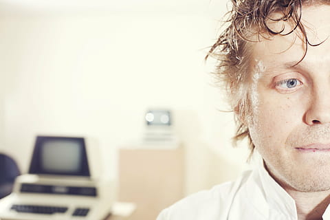 man, wearing, white, dress shirt, stress, programmer, etnwickler, ibm, retro, pc, laboratory, design, concern, trouble, error, problem, misconception, hoax, incorrect, failure, internet, calculator, server, computer, virus, technology, data processing, monitor, programming, data, consider, seo, agenda, burnout, people, one Person, caucasian Ethnicity, men, adult, business, occupation, portrait, headshot, working, healthcare and medicine, indoors, education, focus on foreground, scientist, copy space, hospital, body part, human body part, research, lab coat, contemplation, human face, 5K, CC0, public domain, royalty free