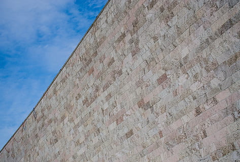 mur, bâtiment, des briques, architecture, conception, construction, modèle, structure, texture, extérieur, Matériel, ciment, béton, pierre, biens, géométrique, altéré, propriété, construire, clôture, frontière, rugueux, Sécurité, protéger, intimité, garantir, protection, garde, confidentiel, privé, sûr, la défense, bloc, sauvegarde, fermé, fort, bastion, solide, architectural, faible angle de vue, extérieur du bâtiment, structure construite, personne, journée, construction de murs, la nature, ciel, arrière-plans, l'histoire, le passé, en plein air, plein cadre, artisanat, texturé, nuage - ciel, orné, 4K, CC0, domaine public, libre de droits