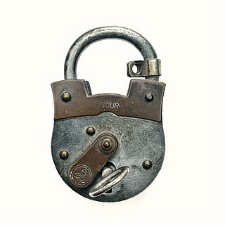 silver padlock, sure, castle, open, closed, security, close, secure, lockable, locks to, privacy policy, metal, safety, protection, padlock, lock, close-up, studio shot, no people, white background, cut out, indoors, single object, still life, technology, rusty, key, strength, iron - metal, keyhole, silver colored, power supply, 1080P, CC0, public domain, royalty free
