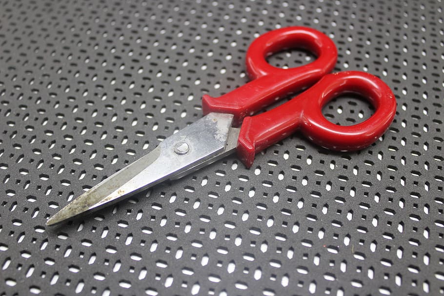 narzędzie, nożyczki, elektryk, czerwony, metal, zbliżenie, żadnych ludzi, wzór, narzędzie pracy, sprzęt, wewnątrz, maszyneria, bezpieczeństwo, martwa natura, pojedynczy obiekt, dwa obiekty, przemysł, narzędzie ręczne, cętkowany, błyszczący, projekt, w kolorze srebrnym, 5K