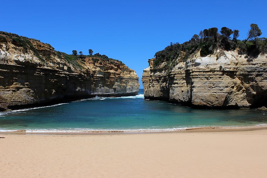 endavant, genial, carretera de l'oceà, victòria, línia de costa, gran carretera de mar, victoria, austràlia, Austràlia, platja, bluffs, penya-segats, foto, paisatge, domini públic, sorra, escènic, cel, aigua, mar, naturalesa, algarve, penya-segat, rock - object, escenics, estiu, portimao, blau, vacances, a l'aire lliure, lagos - portugal, destinacions de viatge, onada, bellesa a la natura, terra, rock, sòlid, escenics - natura, formació de roca, tranquil·litat, escena tranquil·la, cap gent, dia, cel clar, erosionat, badia, 5K