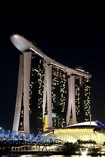 sabbie, Baia Marina, notte, architettura, paesaggio urbano, posto famoso, scena urbana, skyline urbano, moderno, illuminato, grattacielo, struttura costruita, città, riflessione, ponte - struttura fatta dall'uomo, esterno dell'edificio, distretto del centro, crepuscolo, Asia, Torre, cielo, costruzione, edificio per uffici esterno, alto - alto, destinazioni di viaggio, nessuno, natura, Hotel, turismo, Inquadratura dal basso, viaggio, lusso, all'aperto, luce, colonna architettonica, 1080P, CC0, dominio pubblico, privo di copyright