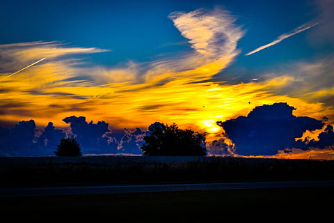 Cloudscape, drammatico, morningsky, cielo, nube, offuscato, calma, orizzonte, arancia, paesaggio, Danimarca, nuvola - cielo, tramonto, cielo drammatico, silhouette, crepuscolo, bellezza nella natura, albero, scenics - natura, la tranquillità, pianta, scena tranquilla, natura, nessuno, ambiente, acqua, scena non urbana, idilliaco, terra, colore arancione, all'aperto, 5K, CC0, dominio pubblico, privo di copyright