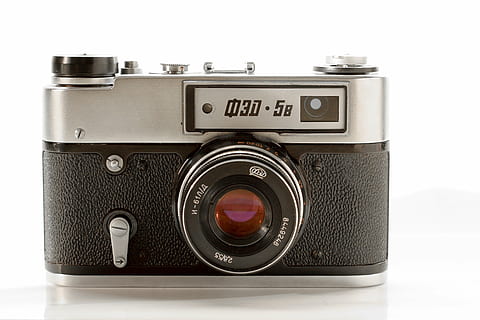 kamera, Rusia, analog, kamera analog, kamera lama, tua, vintage, lensa, lalu, kamera foto, bekas, militaria, foto, antik, ingatan, kamera rusia, secara historis, pasukan Merah, retro, fotografi, hipster, kamera - peralatan fotografi, kuno, bergaya retro, objek tunggal, peralatan, lensa - alat optik, tema fotografi, terpencil, teknologi, tembakan studio, dalam ruangan, logam, latar belakang putih, memotong, tidak ada orang, peralatan fotografi, berwarna perak, kesederhanaan, sejarah, chrome, 5K, CC0, domain publik, bebas royalti