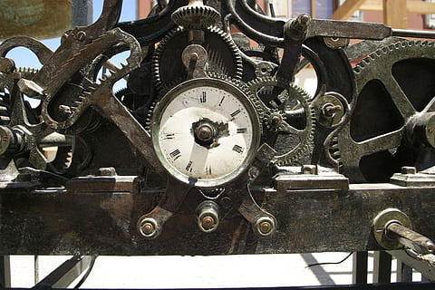 schwarz, metall uhr getriebe, Uhr, Zahnräder, Räder, Antiquität, Mechanismus, mechanisch, Maschinenteil, Maschinen, Metall, Ausrüstung, Industrie, Technologie, keine Leute, alt, Transport, Verbindung, Nahansicht, Fabrik, rostig, drinnen, obsolet, Herstellungsausrüstung, Geometrische Figur, verlassen, Komplexität, Verschlechterung, Rad, industrielle Ausrüstung, 720P, CC0, gemeinfrei, lizenzfrei