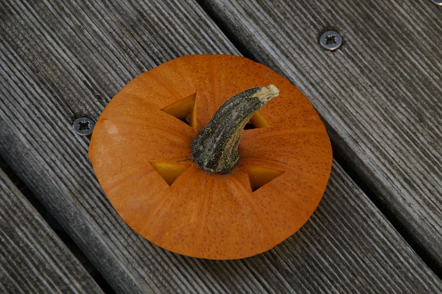 dovleac, dovleci, portocale, luminos, toamnă, toamna decor, sezonier, decorativ, decor, mulțumire, Halloween, Halloween kuerbis, dovada de dovleac, capac, mancare si bautura, lemn - material, alimente, culoare portocalie, nici o persoana, a închide, vegetal, mâncat sănătos, zi, prospeţime, vedere în unghi mare, bunăstare, în aer liber, mancare cruda, un singur obiect, fruct, direct deasupra, 5K