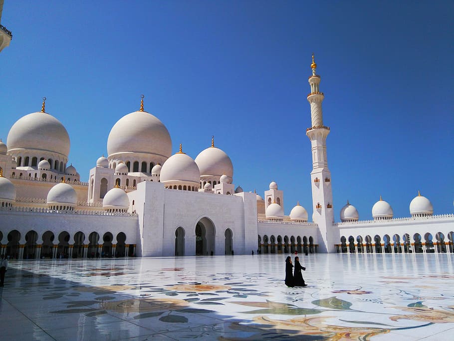 mesquita, eua, islam, minaret, religió, arquitectura, cultures, espiritualitat, Sheikh zayed mesquita, Abu Dhabi, lloc famós, asia, ètnia d'orient mitjà, arabia, lloc de culte, destinacions de viatge, aigua, estructura construïda, cúpula, viatjar, exterior de l'edifici, turisme, cel clar, cel, naturalesa, persones incidentals, arc, davant del mar, creença, edifici, a l'aire lliure, columna arquitectònica, pati, 4K