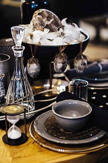 restaurant dinner table, decorated, quail eggs, feathers, Fancy, restaurant, dinner, table, white, elegant, eggs, decoration, opulent, posh, quail, food, crockery, plate, indoors, service, drink, food And Drink, no People, close-up, day, still life, kitchen utensil, freshness, business, selective focus, household equipment, container, large group of objects, focus on foreground, glass, setting, luxury, 4K