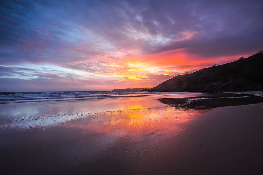 Landschaftsfoto, Strandschuhe, golden, Stunde, Rahmen, Landschaft, fotografieren, Strand, Schuhe, goldene Stunde, Sonnenuntergang, Ebbe, Ozean, Wales, Reflexion, szenen, wolke - himmel, Dramatischer Himmel, Natur, Wasser, Meer, Himmel, Schönheit in der Natur, Szenen - Natur, Land, Ruhe, ruhige Szene, Umgebung, keine Leute, idyllisch, Sand, Horizont über Wasser, romantischer Himmel, Lagune, 5K