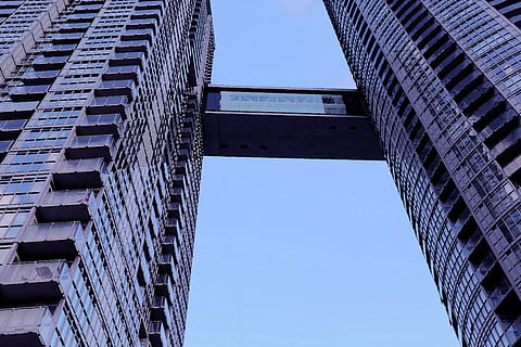 Toronto, arhitectură, modern, structura, albastru, construită, exteriorul clădirii, oraș, clădire, vedere unghiulară joasă, cer senin, cer, natură, nici o persoana, exteriorul clădirii de birouri, înalt - înalt, birou, zgârie-nori, zi, în aer liber, turn, zonă rezidențială, imediat mai jos, apartament, 4K, CC0, domeniu public, fără drepturi de autor
