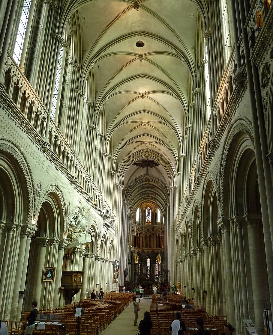 Bayeux, cattedrale, Normandia, Caen, bayeux, Cattedrale, Gotico, interno, arco, architettura, storia, religione, colonna architettonica, spiritualità, struttura costruita, luogo di culto, soffitto, costruzione, credenza, destinazioni di viaggio, in casa, gruppo di persone, il passato, persone accessorie, banco, architettura e arte, arcuato, corridoio, 2K