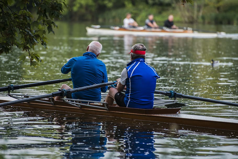 veslování, veslař, Dunaj, řeka, voda, bota, vodní sporty, veslice, kanoista, sportovci, sport, kanoistika, Příroda, námořní plavidlo, přeprava, veslo, dva lidé, muži, jezero, den, zpětný pohled, skutečných lidí, způsob dopravy, strom, nábřeží, volnočasové aktivity, rostlina, venku, zralí muži, loďka, 5K