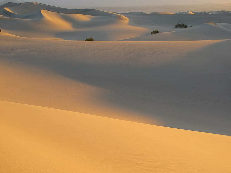 Desierto, arena, dunas, puesta de sol, scenics, escena tranquila, naturaleza, tranquilidad, color naranja, belleza en la naturaleza, al aire libre, nadie, nube - cielo, paisajes - naturaleza, paisaje, Duna de arena, cielo, ambiente, tierra, escena no urbana, idílico, clima árido, clima, remoto, 4K