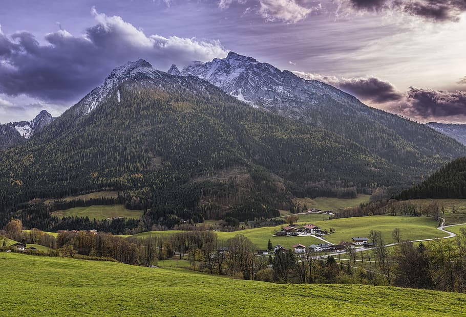 muntanya, cobert, núvols, watzmann, posta de sol, bonic, bosc, arbres, alpí, baviera, rural, cel, descans, escenics - natura, bellesa a la natura, núvol - cel, paisatge, planta, medi ambient, Serra, herba, arbre, terra, arquitectura, naturalesa, edifici, color verd, camp, escena no urbana, escena rural, estructura construïda, cap gent, a l'aire lliure, cim de muntanya, 8K