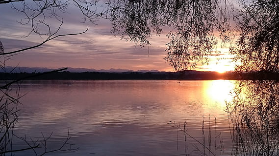 riflessione, alba, tramonto, natura, acqua, Starnberg, bellezza nella natura, cielo, lago, scenics - natura, scena tranquilla, la tranquillità, albero, pianta, nessuno, silhouette, nuvola - cielo, scena non urbana, idilliaco, sole, colore arancione, all'aperto, lago di riflessione, 4K, CC0, dominio pubblico, privo di copyright