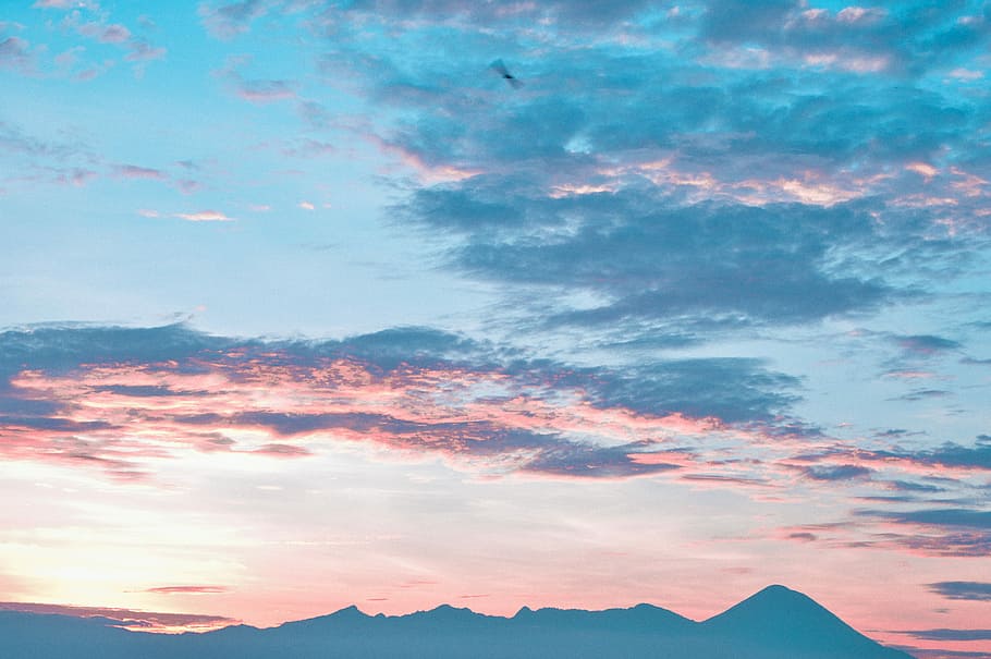 silhuetfotografi, bjerg, udsigt, klar, blå, himmel, solnedgang, silhuet bjerg, Sky, silhuet, pastel, cloudscape, lyserød, candyfloss, sky - himmel, skønhed i naturen, scenics - natur, dramatisk himmel, bjergkæde, miljø, natur, ro, ingen mennesker, rolig scene, idyllisk, lyserød farve, udendørs, skumring, tusmørke, bjergtop, romantisk himmel, 4K
