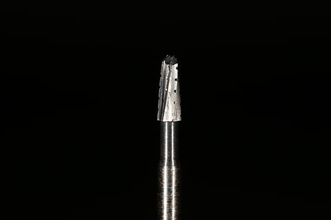 bore, tandpleje, makro, kopiere plads, studio skud, sort baggrund, metal, ingen mennesker, tæt på, indendørs, enkelt objekt, musik, sølvfarvet, enkelhed, gammel, sort farve, Kunst og håndværk, arbejdsværktøj, udstyr, skåret ud, musikinstrument, retro stylet, træ - materiale, aggression, stål, 5K, CC0, offentligt domæne, royaltyfrie