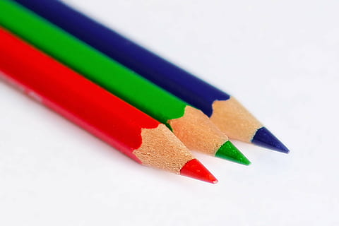 Grundfarben, rgb, Farbe, mehrfarbig, Bleistift, Buntstift, Variation, rot, Studioaufnahme, grüne Farbe, weißer Hintergrund, Nahansicht, Wahl, Scharf, Kunst und Handwerk, Schreibgerät, drinnen, Kreativität, Gruppe von Objekten, keine Leute, Bildung, lebendige Farbe, Kunst, Kunst- und Handwerksausrüstung, 2K, CC0, gemeinfrei, lizenzfrei