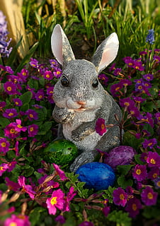 Osterhase, Zahl, Ostern, Hase, Osterdekoration, süß, lustig, Frohe Ostern, Osterhase mit Ostereiern, heiter, Osterfigur, Kaninchen - Tier, Tier, Gras, Natur, Frühling, Haustiere, draußen, Säugetier, Blume, blühende Pflanze, Pflanze, Tierthemen, ein Tier, Nahansicht, Tierwelt, Wachstum, Schönheit in der Natur, keine Leute, Zerbrechlichkeit, Tag, Frische, Verletzlichkeit, Wirbeltier, Tierdarstellung, Tiere in freier Wildbahn, Blütenkopf, 4K, CC0, gemeinfrei, lizenzfrei
