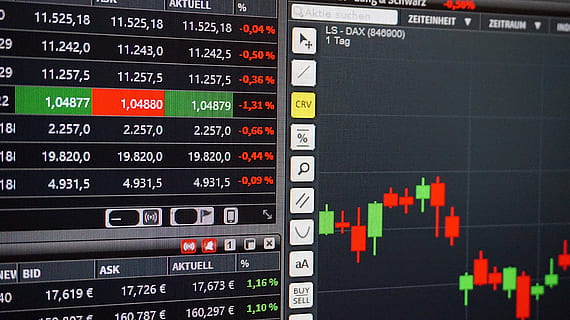 grafik, perdagangan, kursus, analisis, kandil, pasar saham dan pertukaran, investasi, bisnis perusahaan, data, keuangan, angka keuangan, jumlah, data pasar saham, diagram, teknologi, bisnis, kurs, layar komputer, merapatkan, komunikasi, perangkat komputer, komputer, media informasi, tidak ada orang, membuat uang, keuangan global, menganalisa, peralatan listrik, ekonomi, 5K, CC0, domain publik, bebas royalti